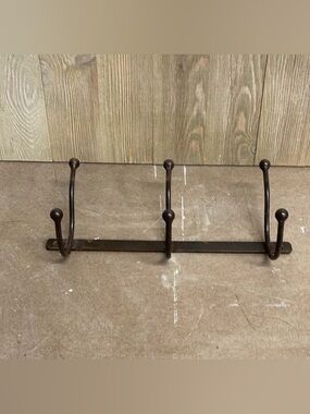 Antiqued brown black 13.5 inch iron wall mounted three hook coat rack